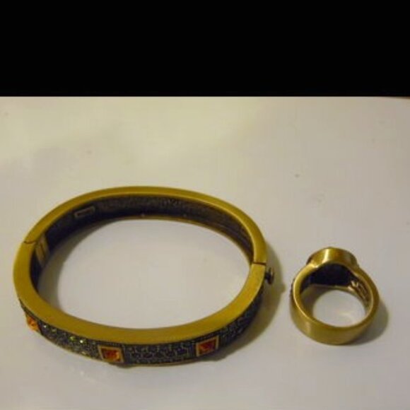 Heidi Daus Crystal Hinged Bangle Bracelet and Custer Ring 8 - Picture 2 of 6